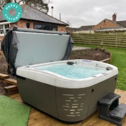 Jacuzzi® J575IP™ - 5-6 Person Hot Tub With 1 Lounger 23 Jacuzzi® J575IP™ - 5-6 Person Hot Tub With 1 Lounger -Blue Wave Supplies 1 ee124fa8 211e 42dc b998 e8aa15c30e29 scaled