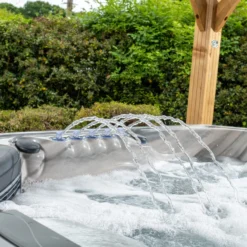 Outdoor Barcelona - 5 Person Hot Tub With 2 Loungers -Blue Wave Supplies BarcelonaHottub Odyssey 65square scaled