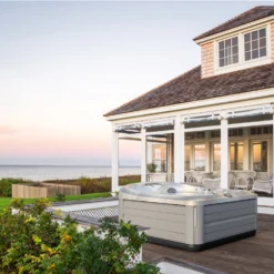 Jacuzzi® J475IP™ - 6 Person Hot Tub With 1 Lounger -Blue Wave Supplies Hot Tub Jacuzzi 475 2020 lifestyle image in garden