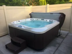 Jacuzzi® J355IP™ - 6 Person Hot Tub With 1 Lounger -Blue Wave Supplies J 355 Corner Install 800x600 bde792de 300f 4acc a92a 41f815113638