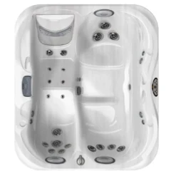 Jacuzzi® J315™ 2014+ ProLast™ Hot Tub Winter Cover