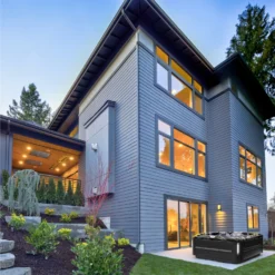 Jacuzzi® J365IP™ - 7 Person Hot Tub -Blue Wave Supplies J365lifestyle2020