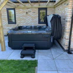 Jacuzzi® J375IP™ - 6 Person Hot Tub With 1 Lounger 28 Jacuzzi® J375IP™ - 6 Person Hot Tub With 1 Lounger -Blue Wave Supplies J375IPAmyArcherInstallJacuzzi4square