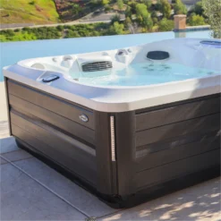 Jacuzzi® J485IP™ - 7 Person Hot Tub -Blue Wave Supplies J485 Lifestyle 2