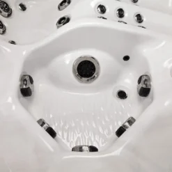 Outdoor Monaco - 5 Person Hot Tub With 1 Lounger 32 Outdoor Monaco - 5 Person Hot Tub With 1 Lounger -Blue Wave Supplies MonacoHotTub 7 scaled