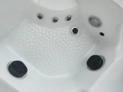 Outdoor Mist - 5 Person Hot Tub With 2 Loungers -Blue Wave Supplies OutdoorMist 11 scaled