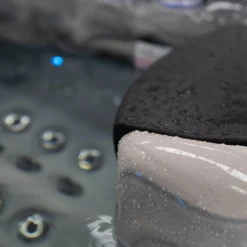 Outdoor Refresh - 6 Person Hot Tub With 1 Lounger -Blue Wave Supplies OutdoorRefreshSquare 9