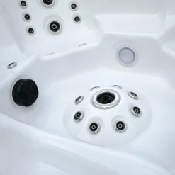 Outdoor Palma - 6 Person Hot Tub With 1 Lounger -Blue Wave Supplies Palma2021 3 scaled