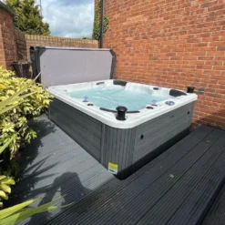 Outdoor Palma - 6 Person Hot Tub With 1 Lounger -Blue Wave Supplies Palma 2