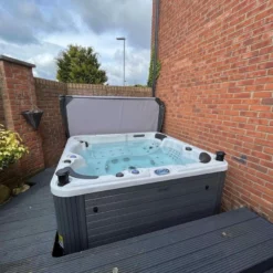Outdoor Palma - 6 Person Hot Tub With 1 Lounger -Blue Wave Supplies Palma 5