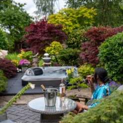 Outdoor Santorini - 5 Person Hot Tub With 1 Lounger -Blue Wave Supplies SantoriniOdyssey LifestyleftReena 22square scaled