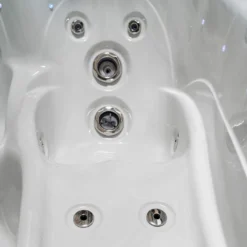 Sun & Soul™ 600™ - 6 Person Hot Tub With 1 Lounger -Blue Wave Supplies Sun Soul600HotTub6