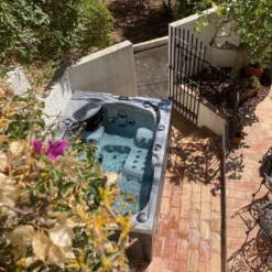 Outdoor Topaz - 3 Person Hot Tub With 2 Loungers -Blue Wave Supplies TopazHotTub 10